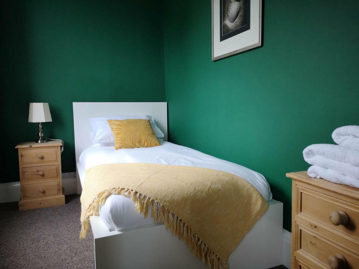 2 Bedroom Apartment At Kent Escapes Short Lets & Serviced Accommodation Kent, Bouverie Escape Folkestone With Wifi Luaran gambar